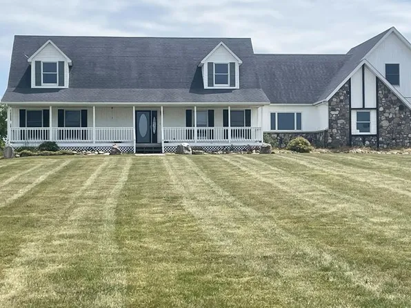4350 Deckerville Rd, Deckerville, MI 48427