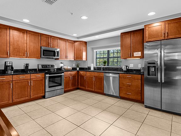 3rd image of 8537 Kediaman Ave