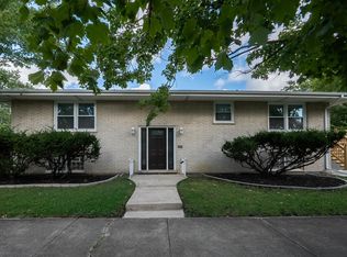 3045 Peoria St, Steger, IL