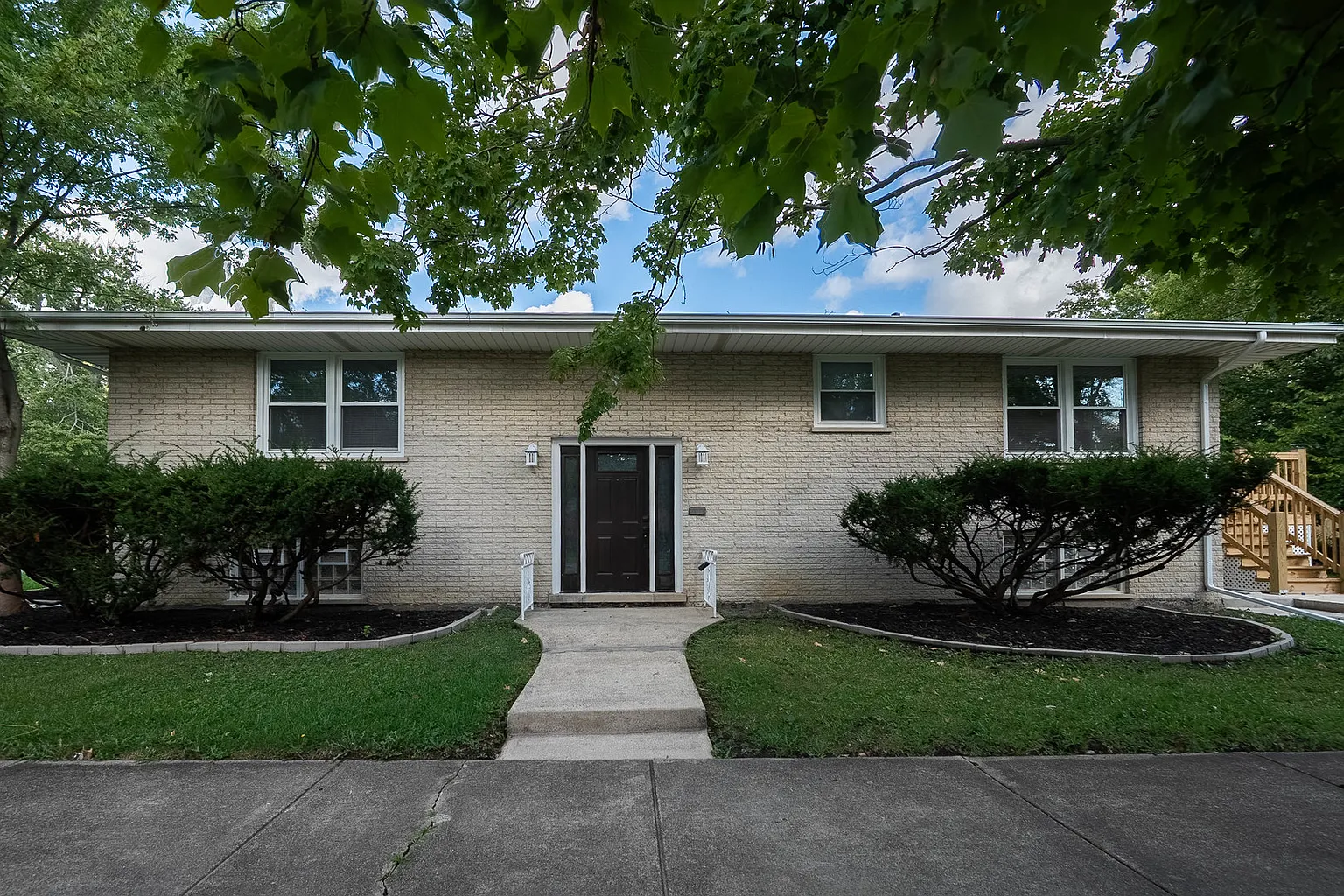 3045 Peoria St photo 1