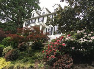 13555 Fielding Rd, Lake Oswego, OR 97034