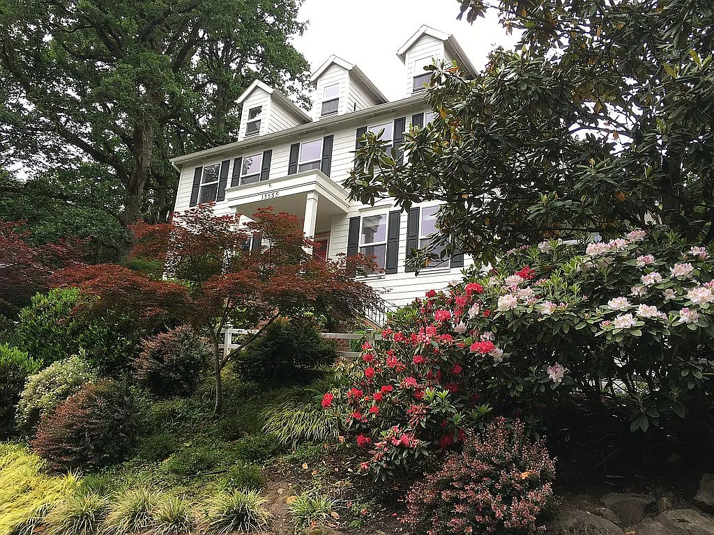 13555 Fielding Rd photo 1