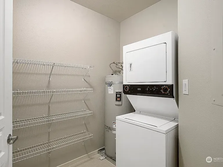 108 2nd Ave S #201 — Photo 15