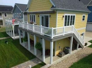 2 River Row, Ottawa, IL 61350