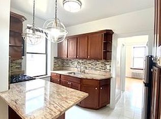 21-46 Crescent St #D1, Astoria, NY 11105