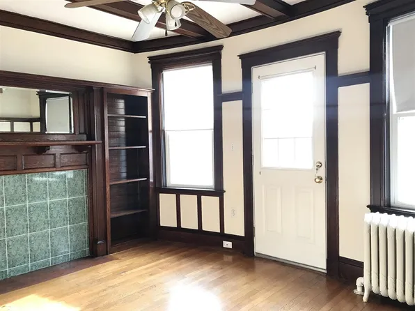 27 Lake St, Arlington, MA
