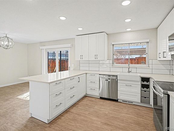3rd image of 9194 E Nassau Avenue