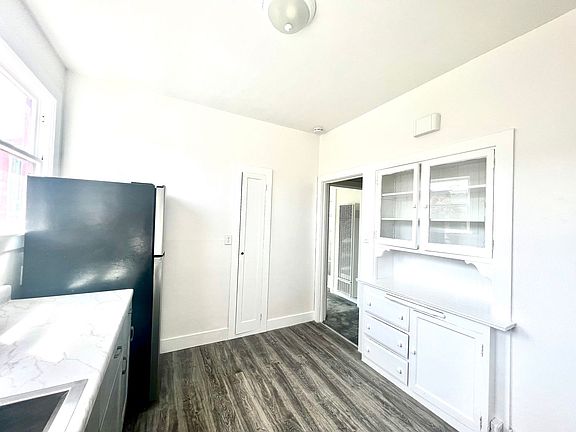 5th image of 301 20th Ave #5
