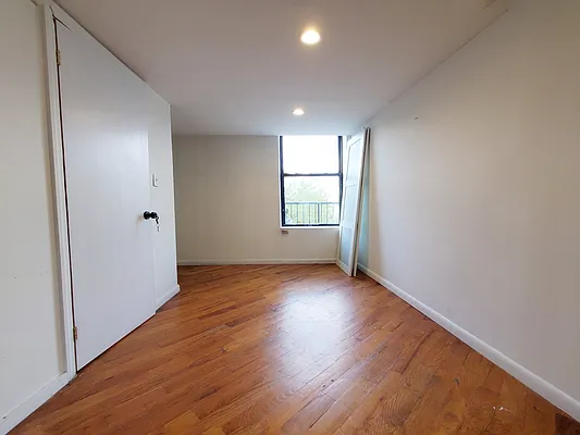 Rented by Rentall Group Inc | media 4