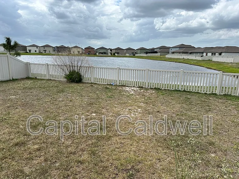 5517 Blue Azure Dr — Photo 15