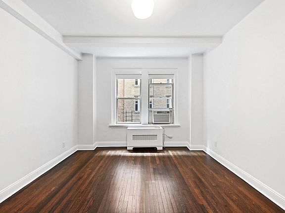 5th image of 24 5th Ave APT 823