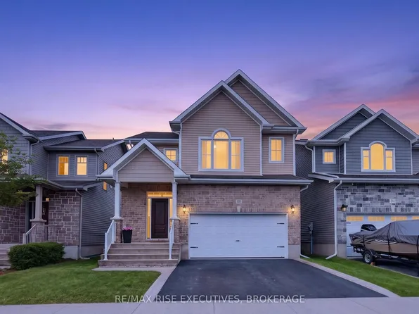 909 Edward Riley Dr, Kingston, ON K7P 0E3