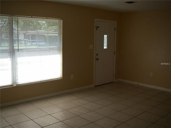2nd image of 1302 Berwick Dr