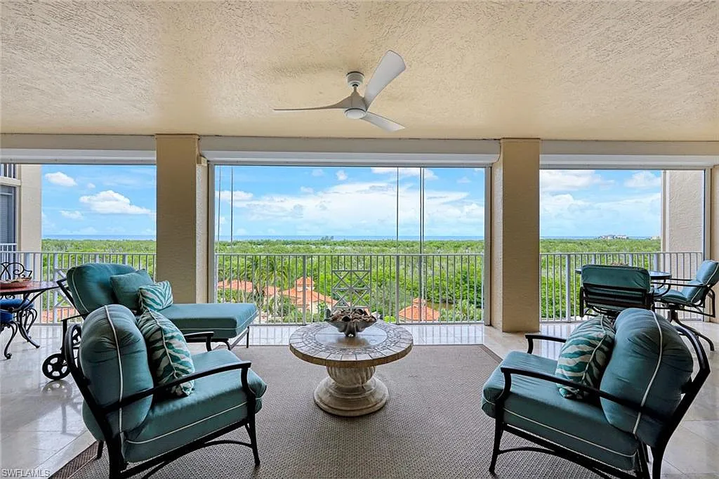 3 bed, 3.0 bath, 2700 sqft, $35,000 — Photo 2