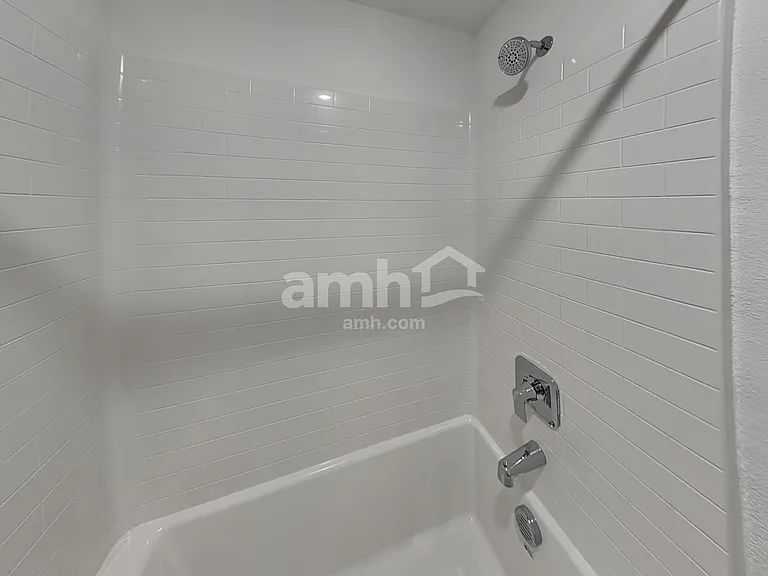 5879 Vaes Dothrak St — Photo 19