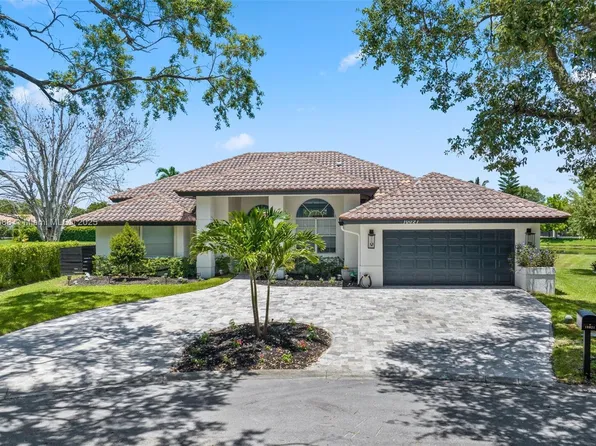10021 NW 50th Mnr, Coral Springs, FL 33076