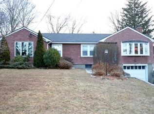 101 Macarthur Rd, Stoneham, MA 02180