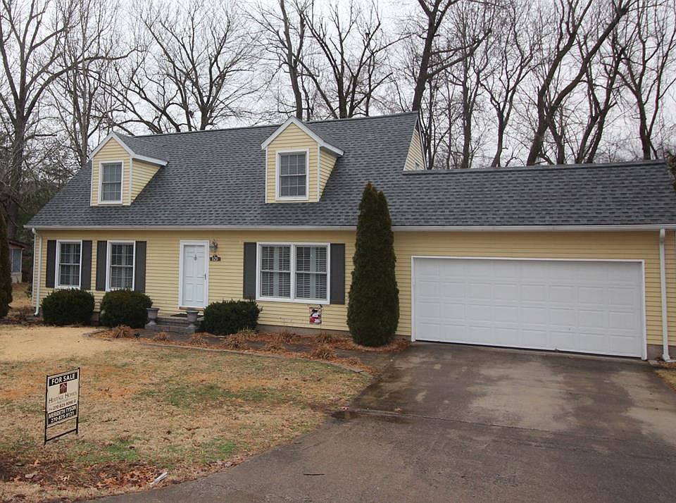 1st image of 123 Genevieve Dr