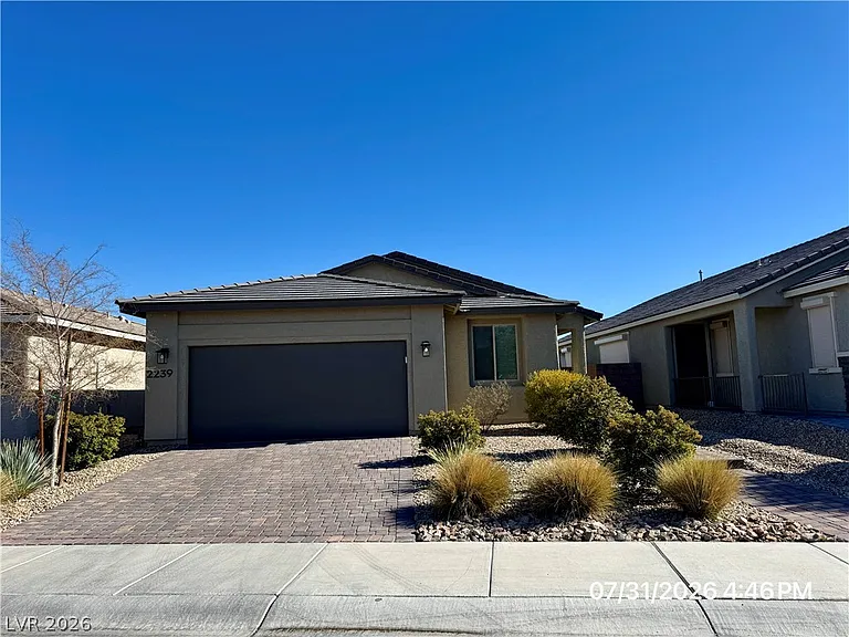 2239 Arrington Ave — Photo 2