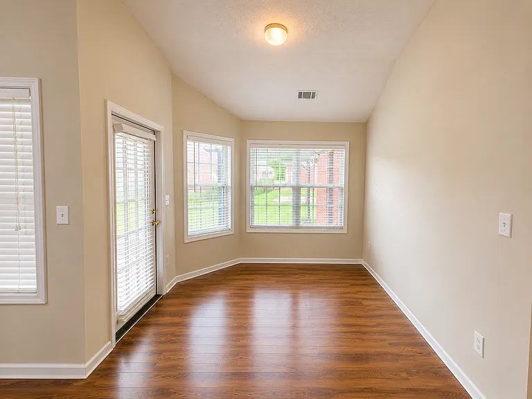 500 Liverpool Ct — Photo 24