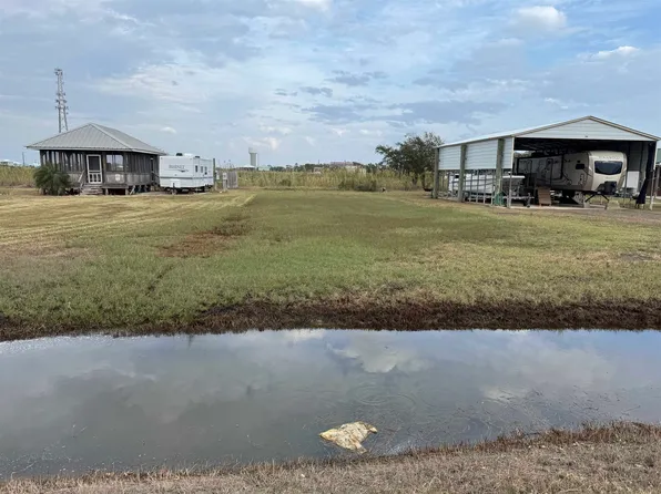 4 Sq M Oak Ave, Grand Isle, LA 70358