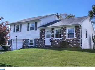 210 Bourne Dr, Broomall, PA 19008