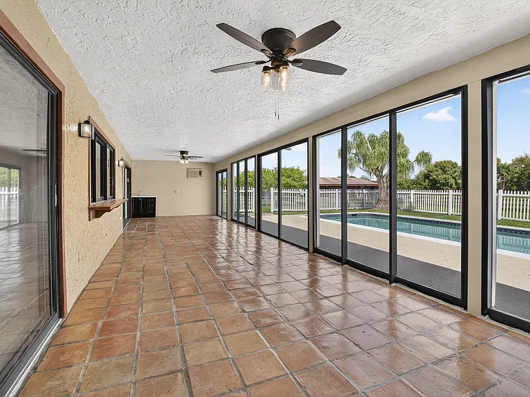 10157 La Reina Rd — Photo 44