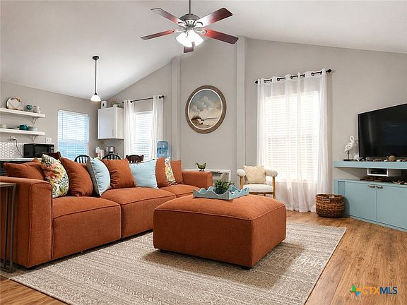 4th image of 52 Anchor Ln