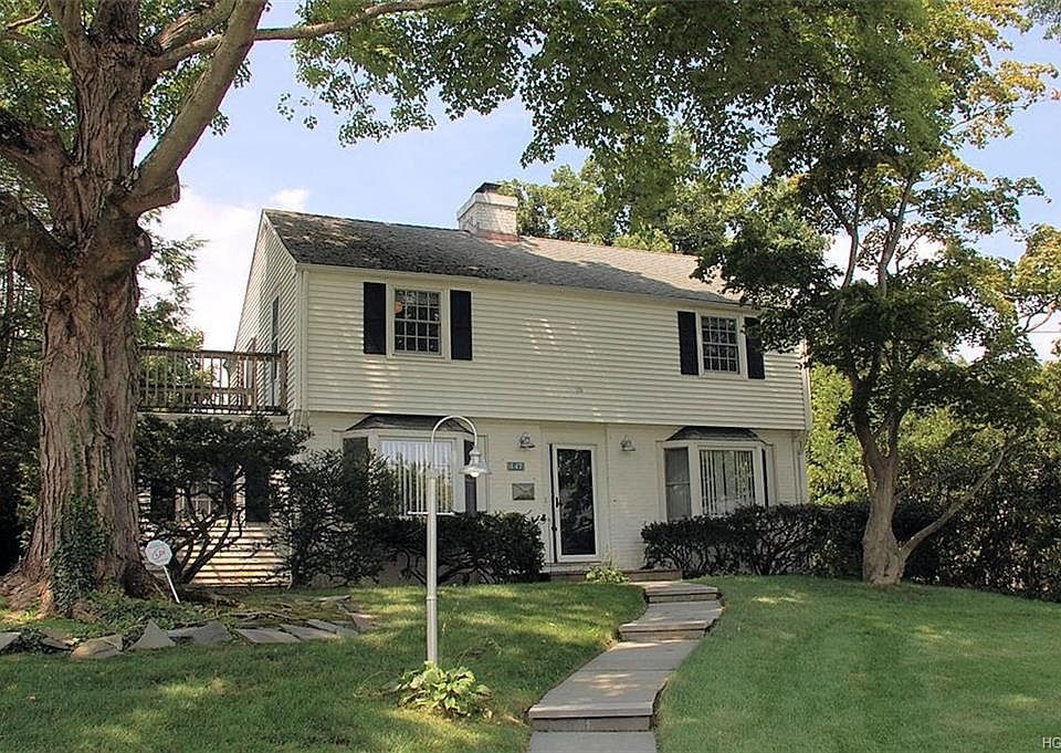 1st image of 147 Plymouth Dr