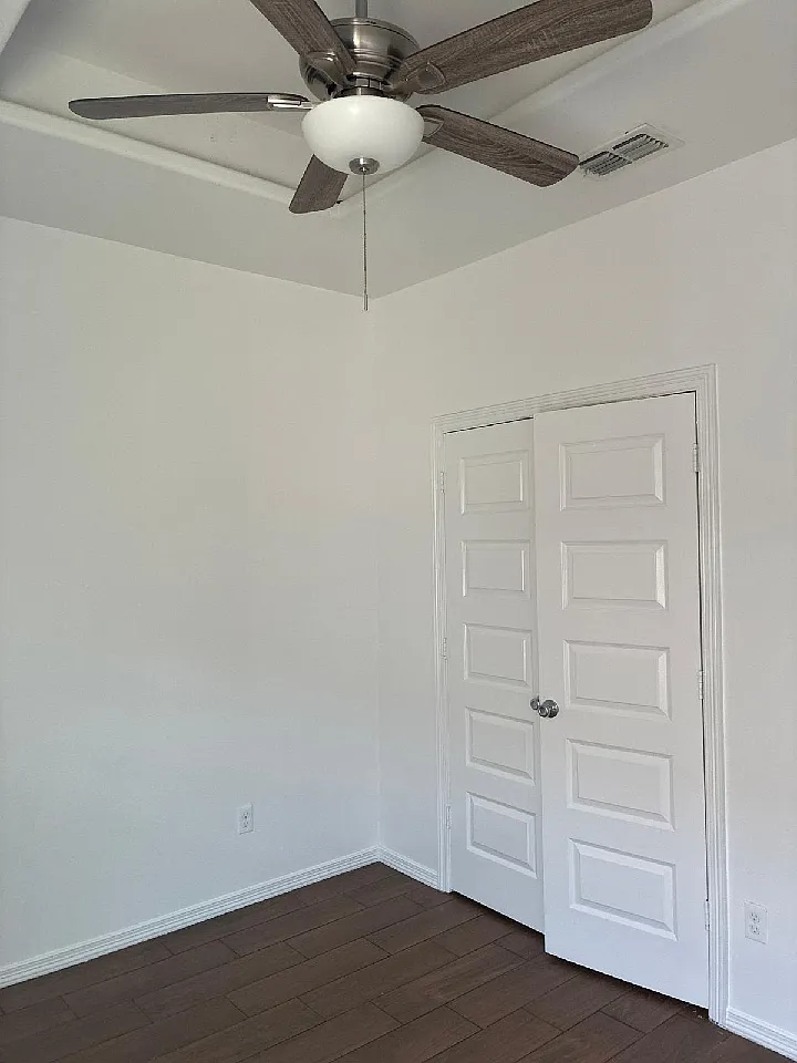 2 bed, 950 sqft, $975 — Photo 2