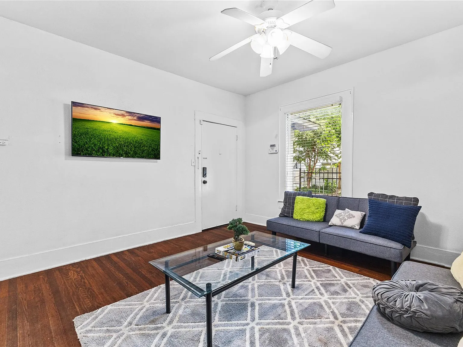 1 bed, 1.0 bath, 800 sqft, $1,595 — Photo 3