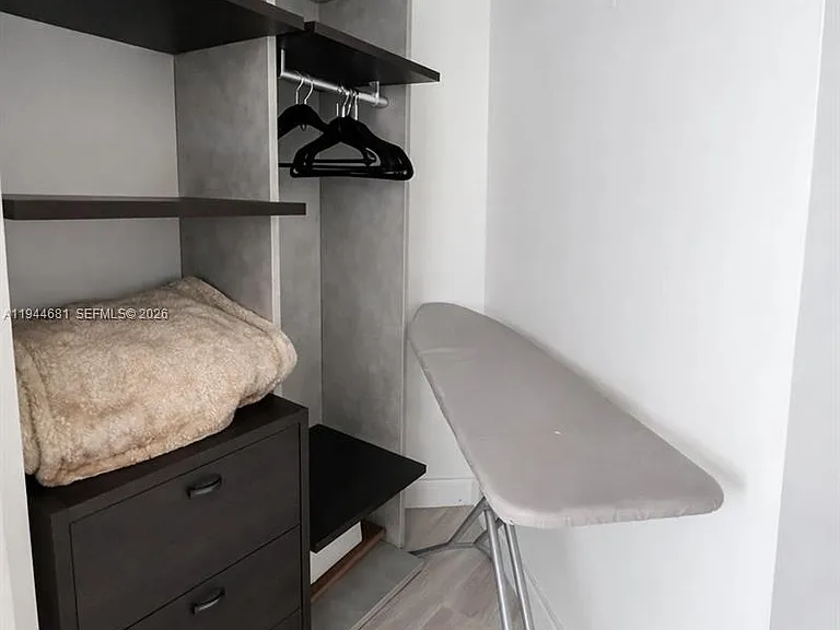 45 SW 9th St #3008 — Photo 11