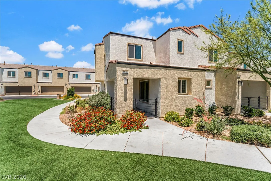 3 bed, 2.5 bath, 1473 sqft, $1,800 — Photo 1
