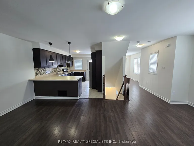 261 Casson Point — Photo 3