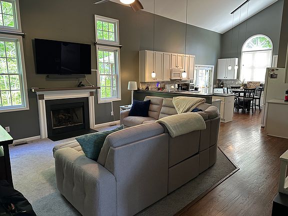 4th image of 2213 Wakespring Ct