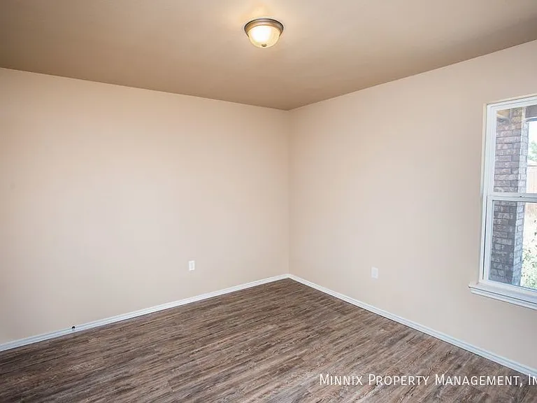 2602 N Avenue P — Photo 21