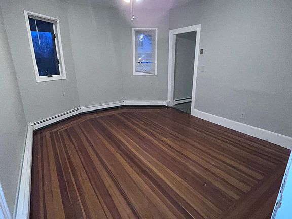 4th image of 114 Wyndham Ave Floor 2