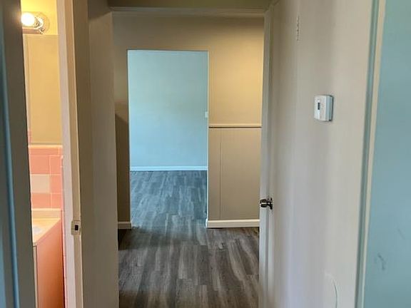 5th image of 906 Elberon Ave