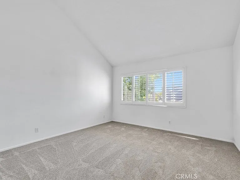 64 Willowood — Photo 19