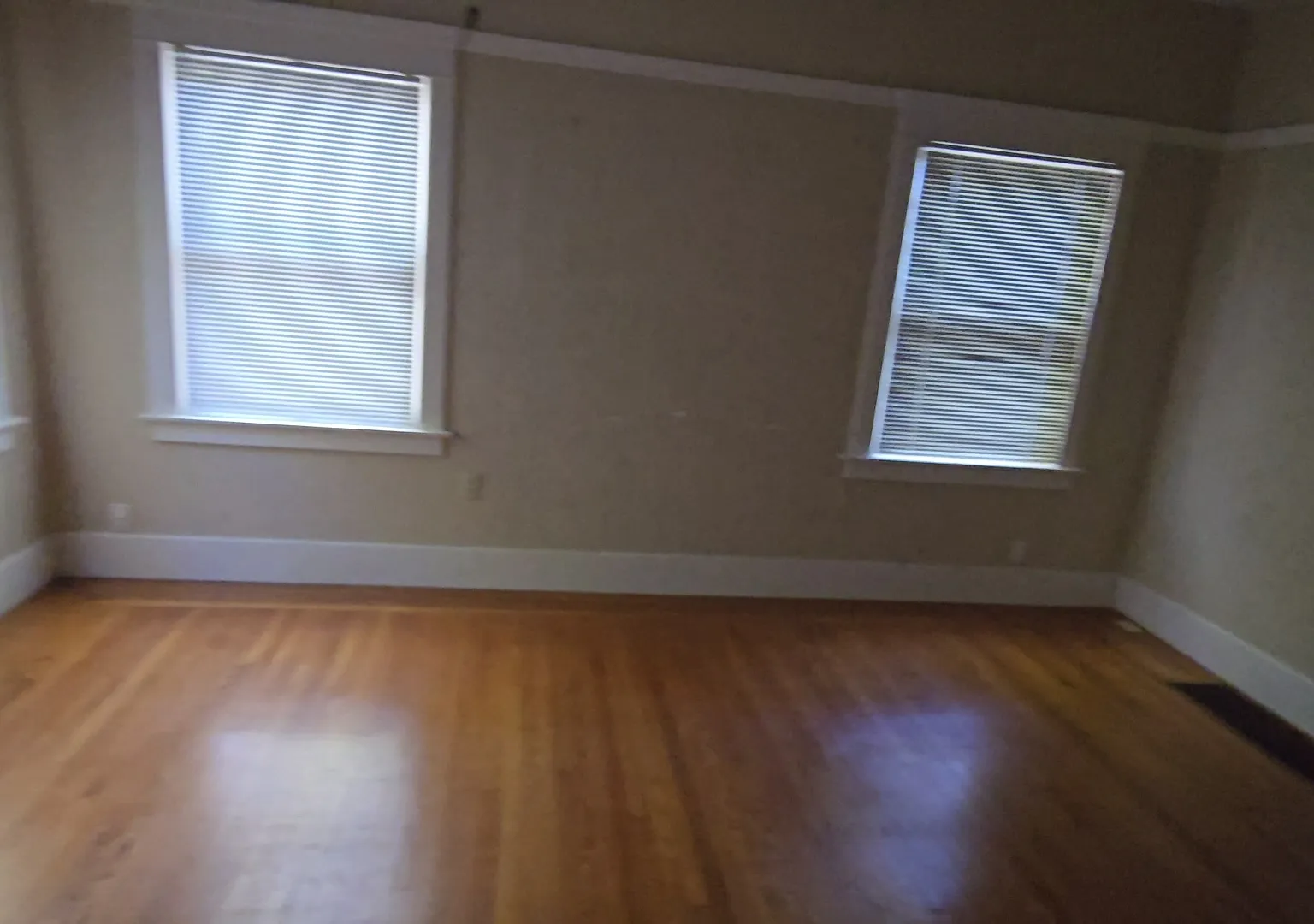 1 bed, 700 sqft, $1,575 — Photo 3