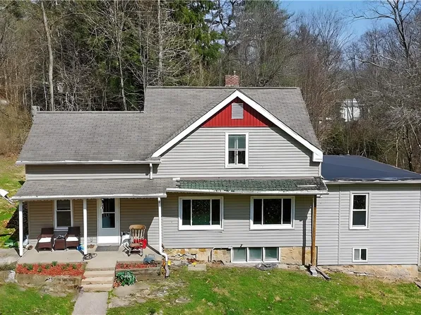 221 Hartzell School Rd, Fombell, PA 16123