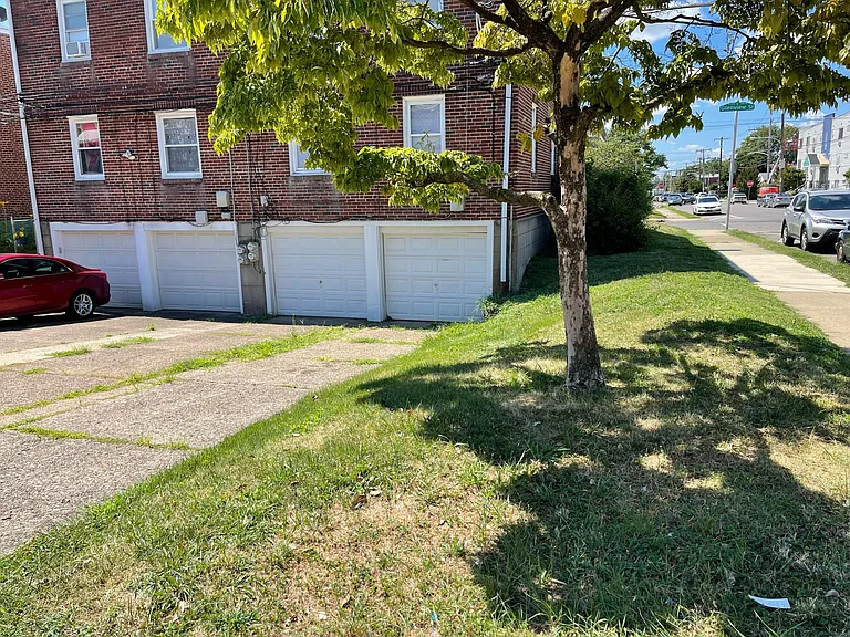 601 Glenview St #2 — Photo 15