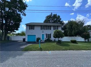 64 Wilmington St, Springfield, MA 01119