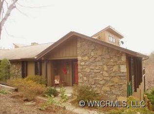 151 Country Ridge Rd, Hendersonville, NC 28739