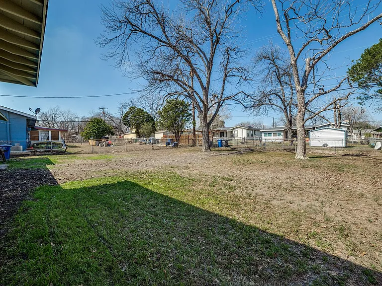 123 Mink Dr — Photo 25