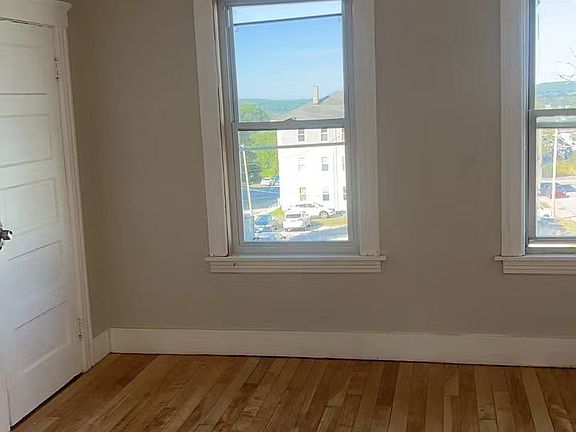 5th image of 26 South St #C