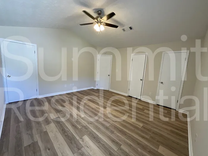 245 Windemere Way — Photo 7