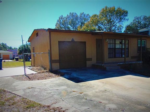 3rd image of 828 36th Ave S