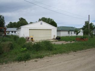 518 Main Ave, Denton, MT 59430