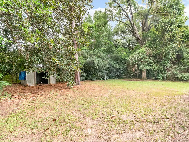 4904 Auburn Dr N — Photo 34